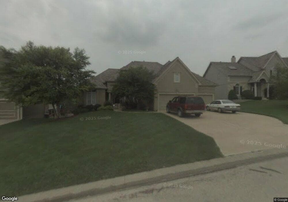 7414 Noland Rd, Shawnee, KS 66216 - photo 1