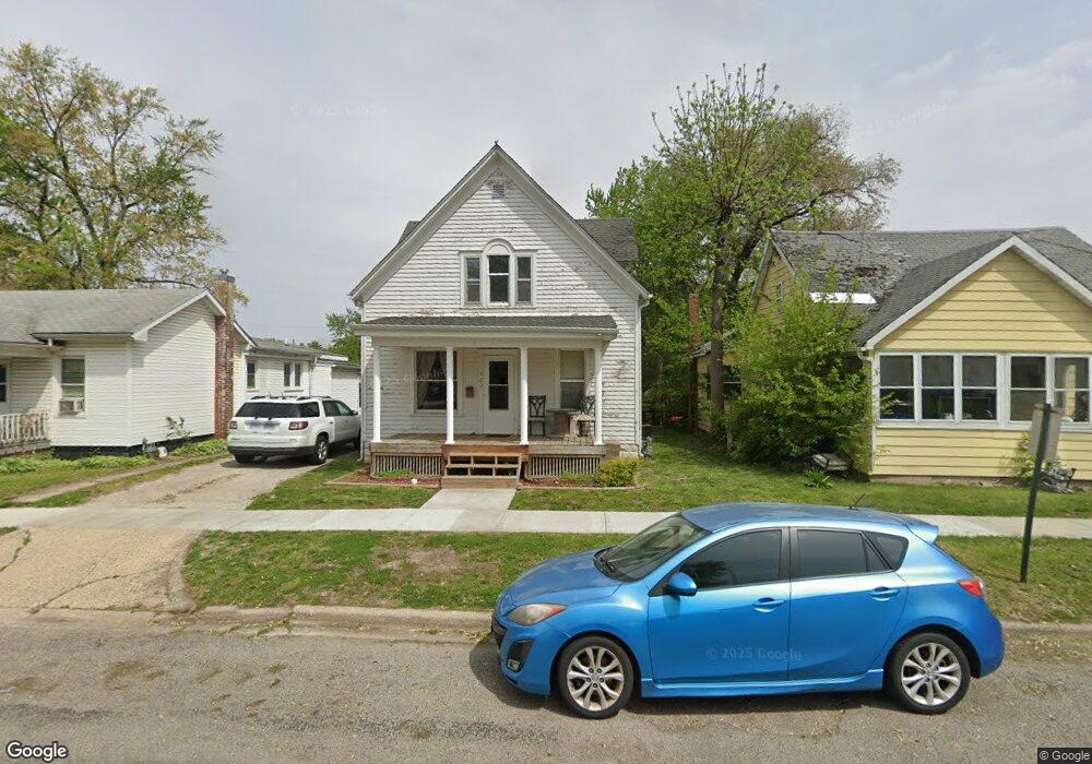 322 3rd St, Lincoln, IL 62656 - photo 1