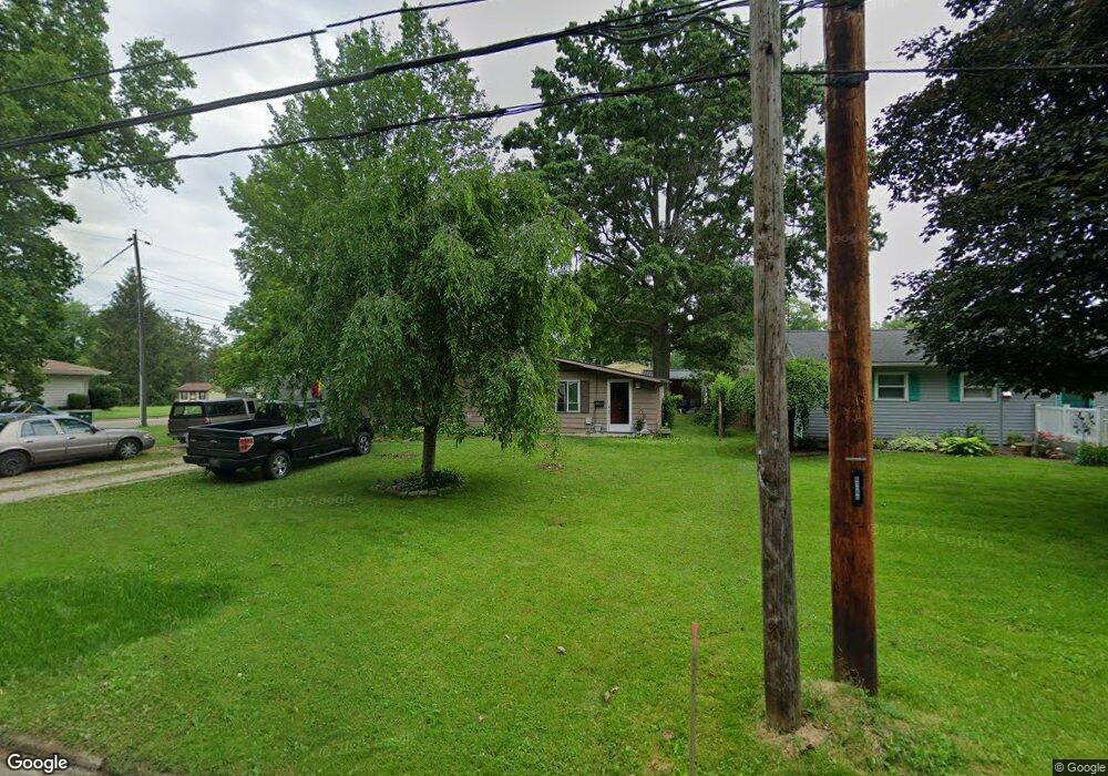 1670 Wilsonway Dr, Barberton, OH 44203 - photo 1