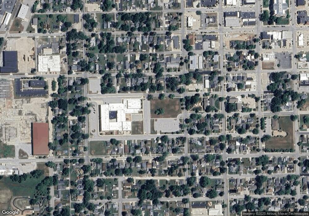 332 W 13th St, Auburn, IN 46706 - photo 1