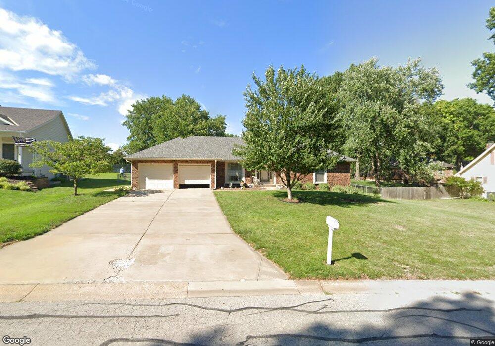 10606 W 54th St, Shawnee, KS 66203 - photo 1