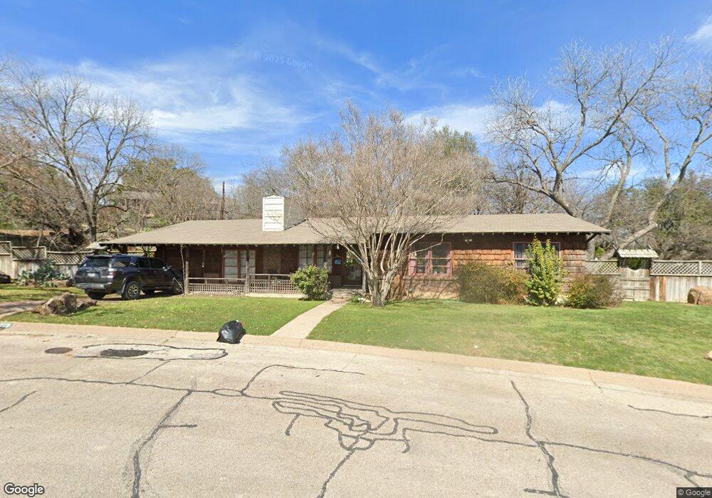 213 S Hill Dr, Weatherford, TX 76086 - photo 1