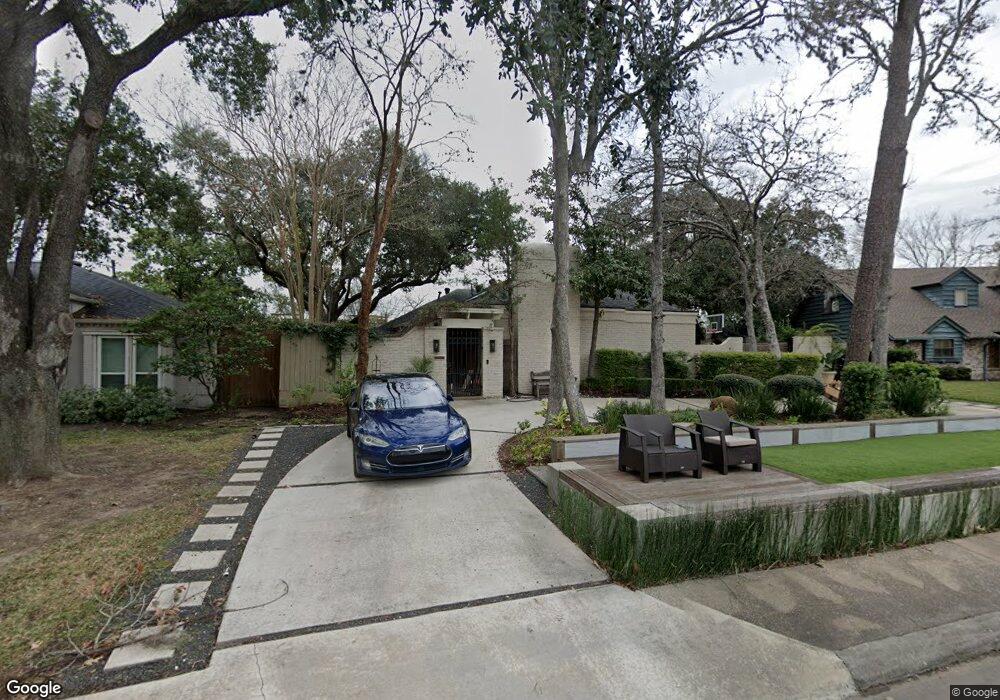 310 Briar Hill Dr, Houston, TX 77042 - photo 1