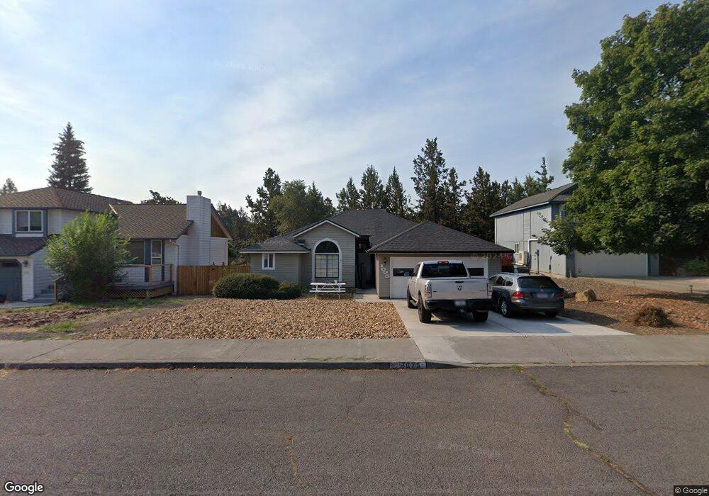 1625 NE Hollowtree Ln, Bend, OR 97701 - photo 1