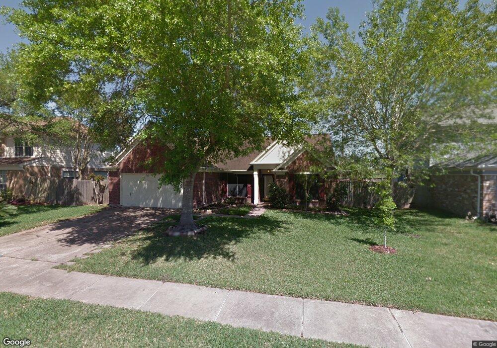 3913 Ashwood Dr, Pearland, TX 77584 - photo 1