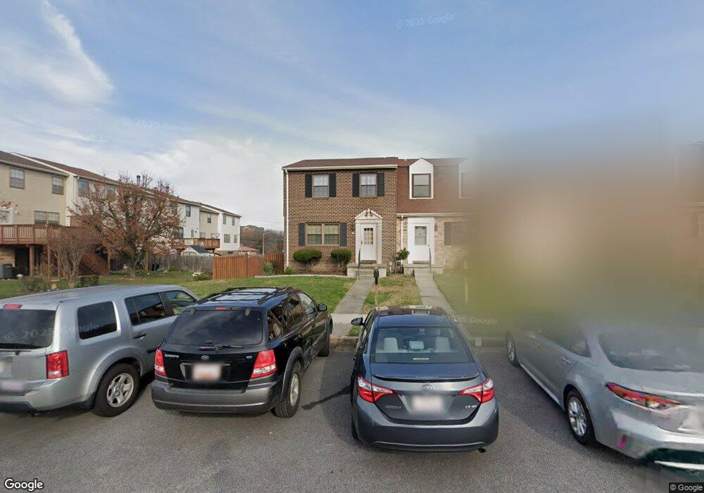 13 Holland Hill Ct, Catonsville, MD 21228 - photo 1