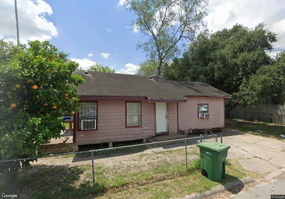 713 N Fir St, Pharr, TX 78577 - photo 1