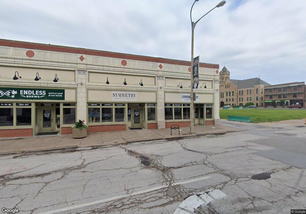 312 N Main St, Davenport, IA 52801 - photo 1