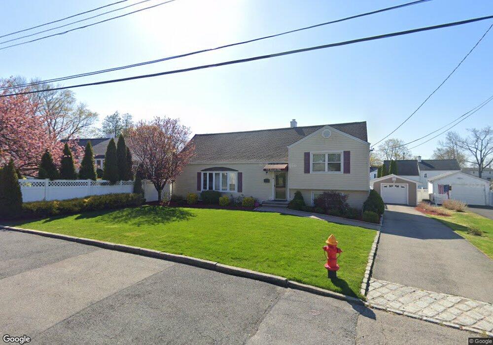10 Ascot Rd, Yonkers, NY 10710 - photo 1