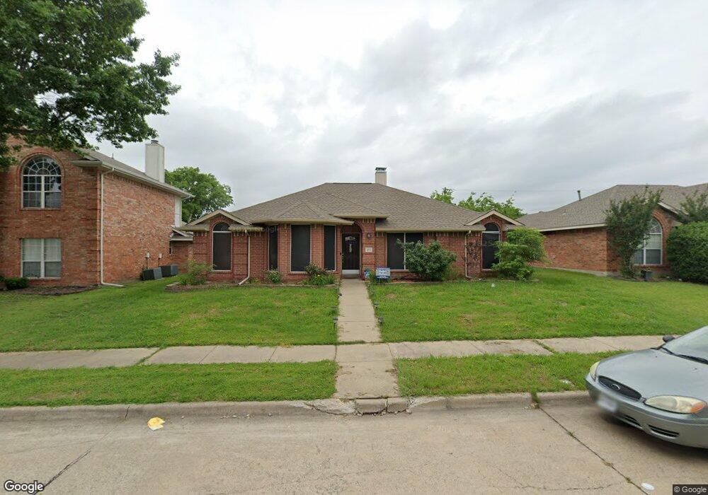 211 Towngate Dr, Wylie, TX 75098 - photo 1
