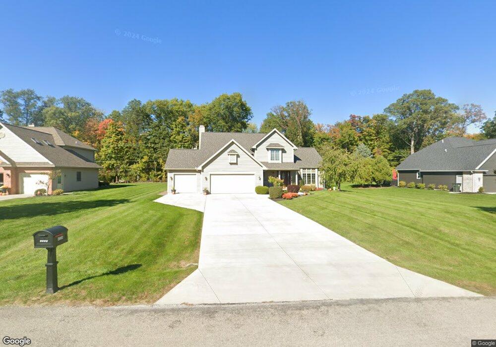 4554 Meadowview Dr, Lima, OH 45805 - photo 1