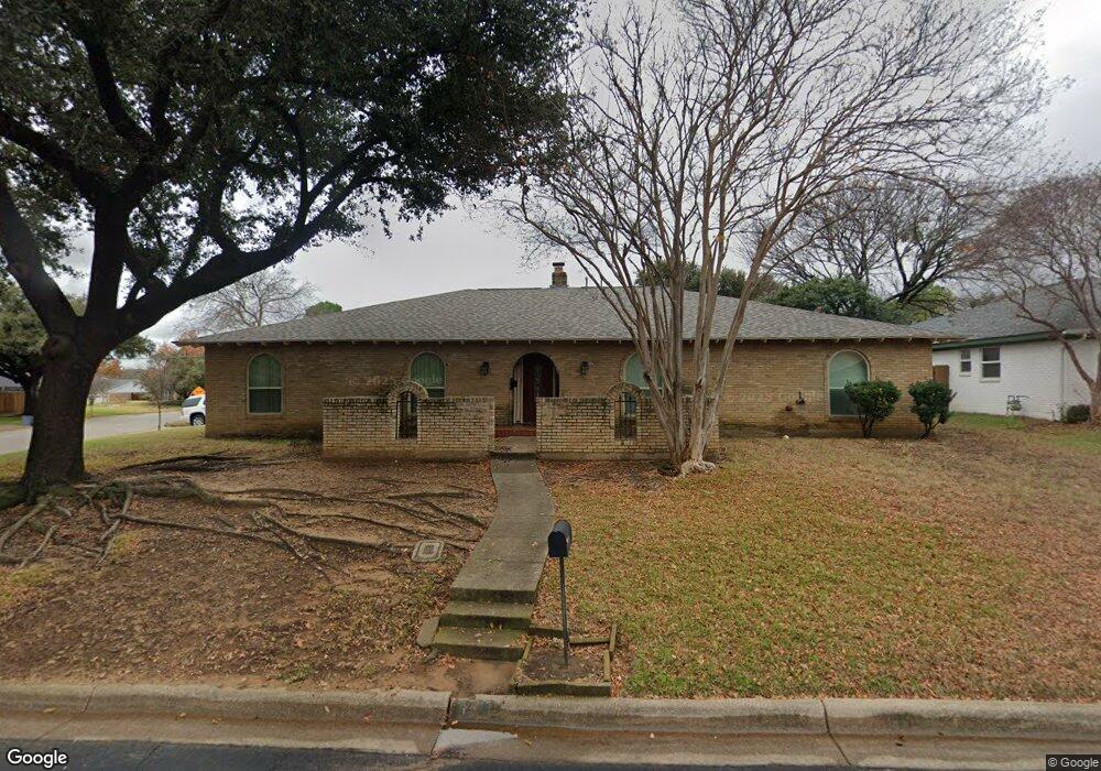 401 Circleview Dr N, Hurst, TX 76054 - photo 1