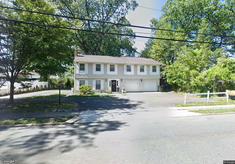 373 N Farview Ave, Paramus, NJ 07652 - photo 1