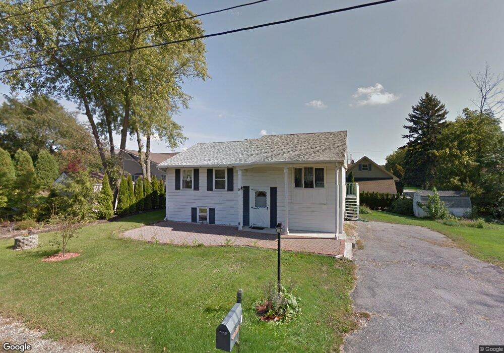 14 Meadow Ln, Eliot, ME 03903 - photo 1