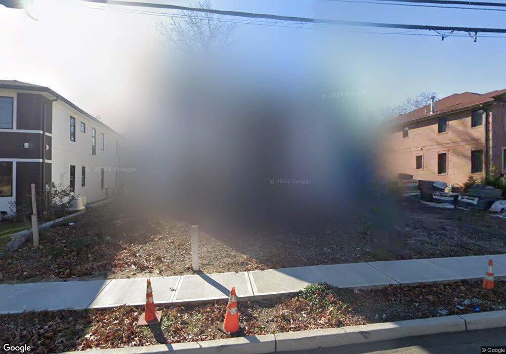 118 Bluff Rd, Fort Lee, NJ 07024 - photo 1