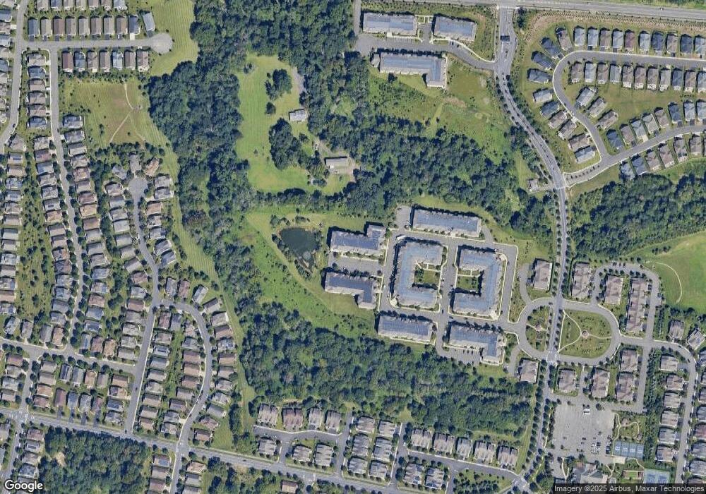 4306 Enclave Cir unit 14306, Somerset, NJ 08873 - photo 1