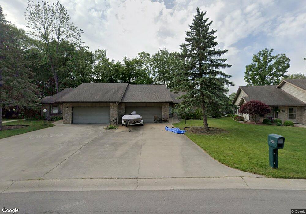 445 Hickory Ln, Nappanee, IN 46550 - photo 1