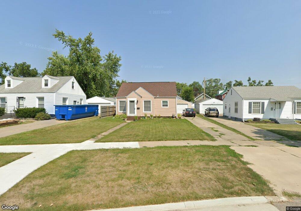 129 18th St SW, Cedar Rapids, IA 52404 - photo 1