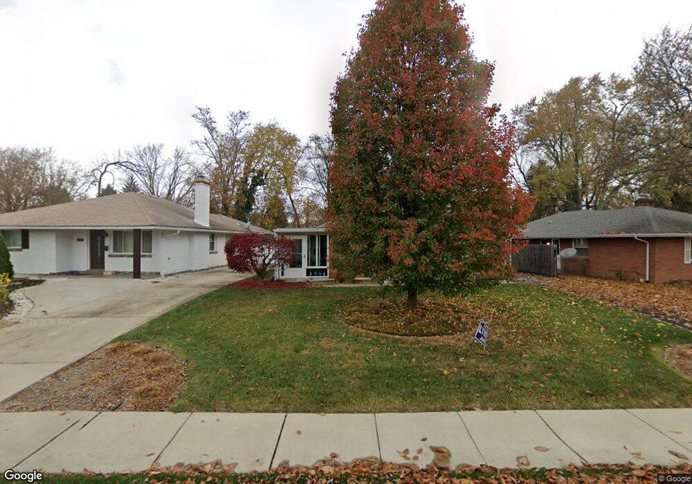 4124 Mayflower Blvd, Columbus, OH 43213 - photo 1