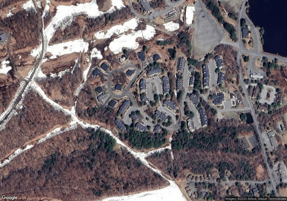 16 Trailside Village Way, West Dover, VT 05356 - photo 1