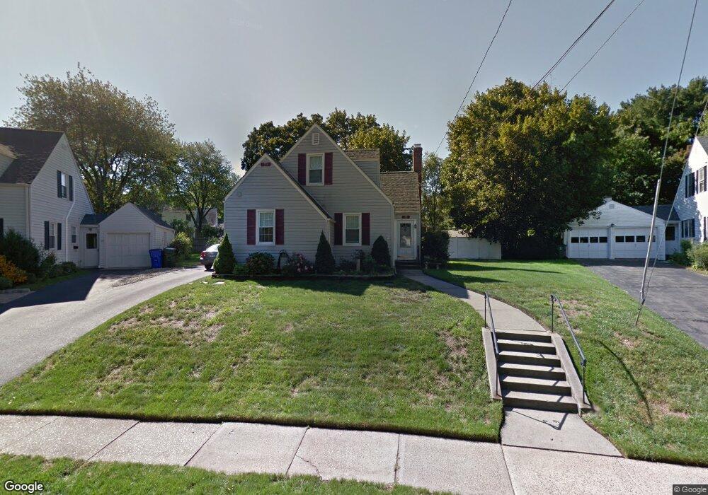 19 Boswell Rd, West Hartford, CT 06107 - photo 1