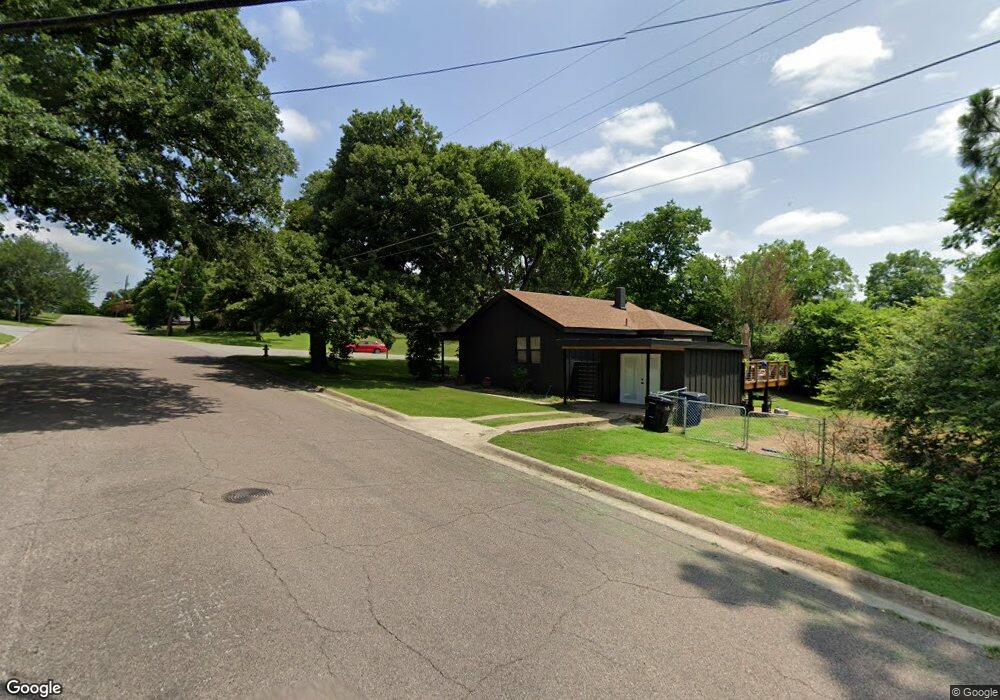 1530 W Chestnut St, Denison, TX 75020 - photo 1