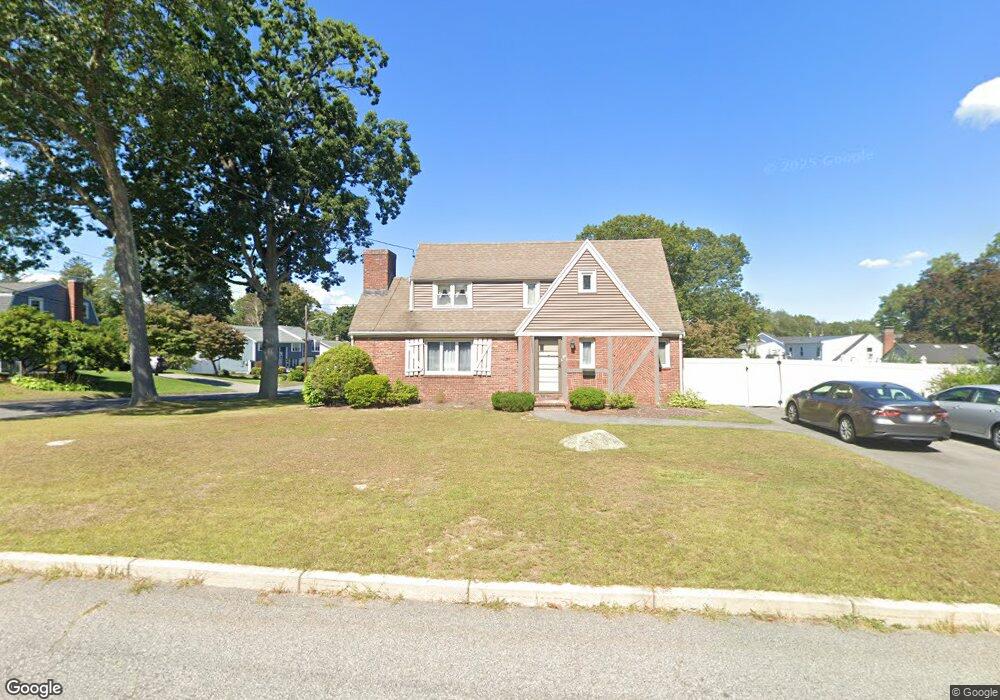 102 Arbutus Ave, Braintree, MA 02184 - photo 1