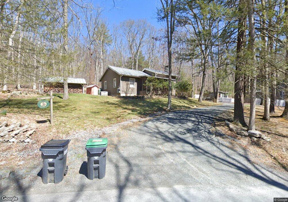 722 Raymondskill Rd, Milford, PA 18337 - photo 1