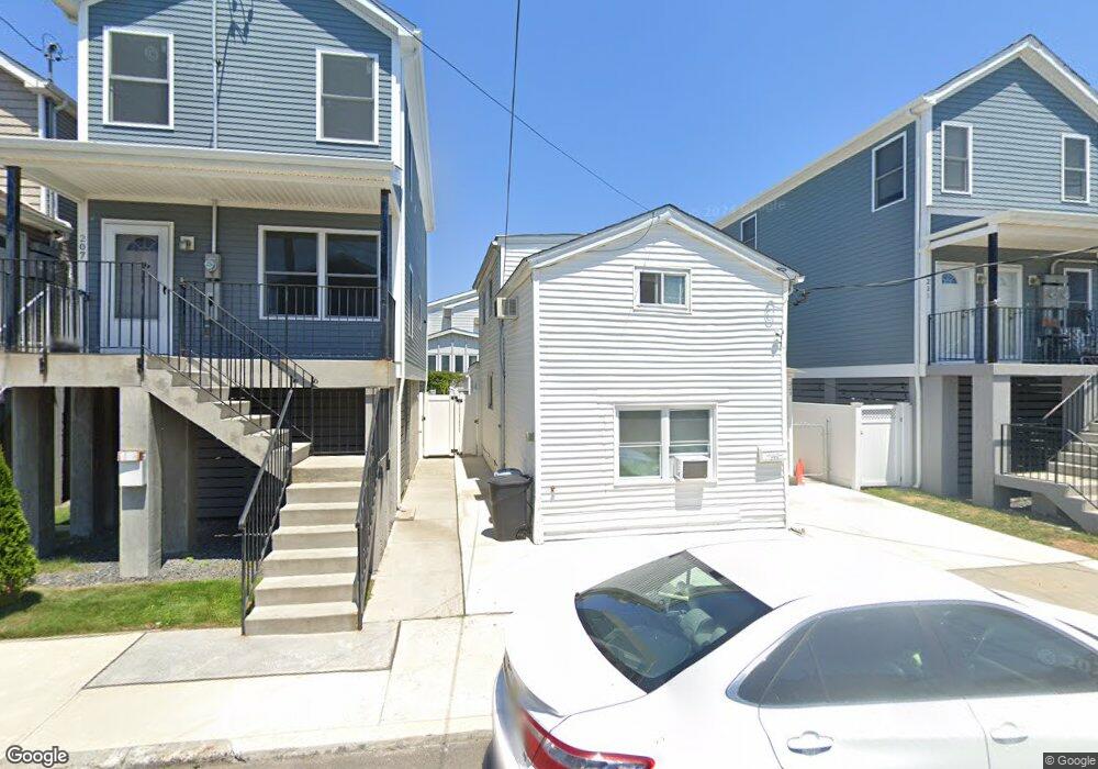 209 E 8th Rd, Broad Channel, NY 11693 - photo 1