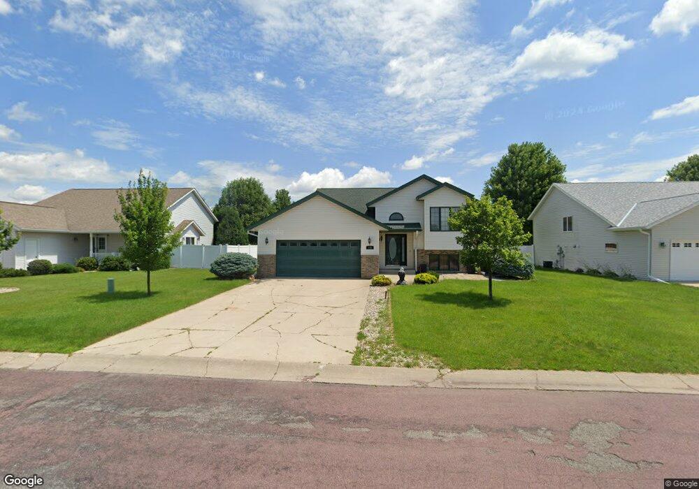 149 Quinion Dr, Mankato, MN 56001 - photo 1