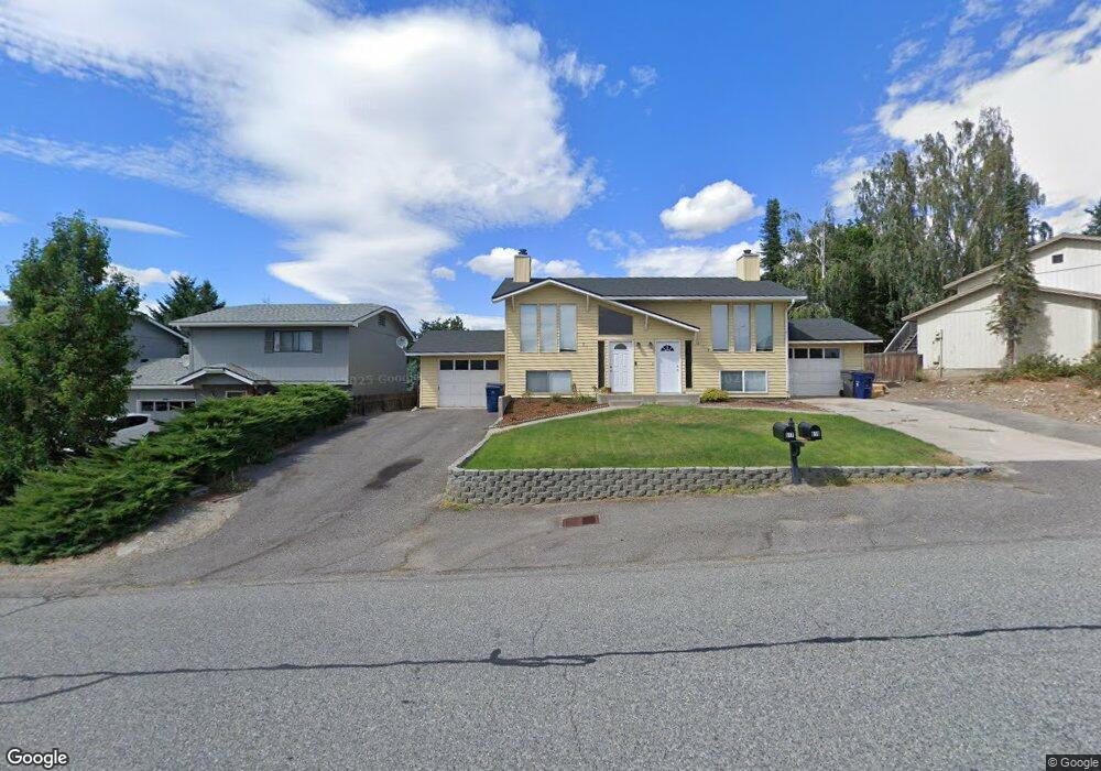 617 11th St NE, East Wenatchee, WA 98802 - photo 1