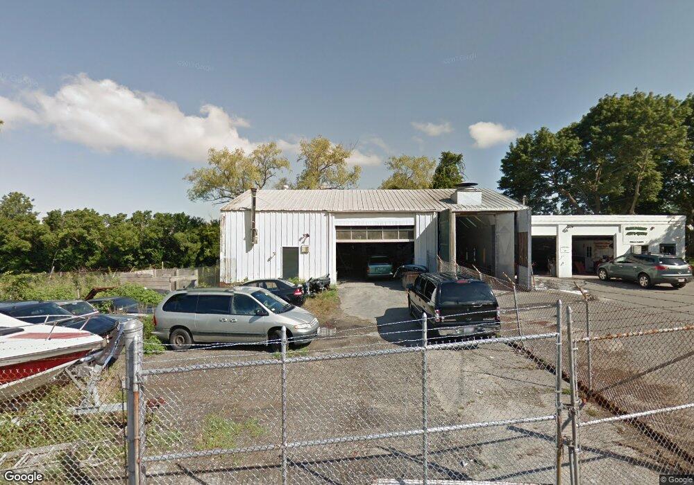 2 Trimble Rd, Middletown, RI 02842 - photo 1