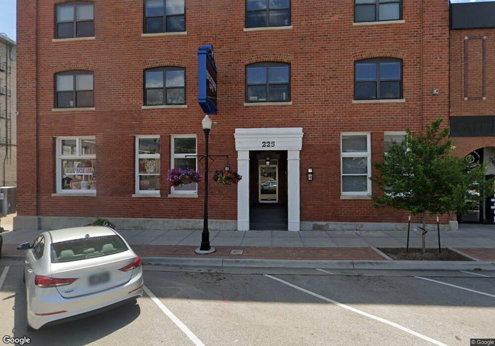 225 E 2nd St unit 108, Davenport, IA 52801 - photo 1