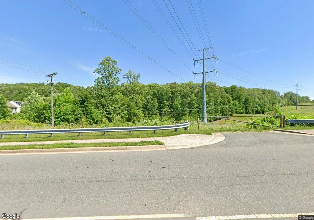 17141 River Ridge Blvd, Woodbridge, VA 22191 - photo 1