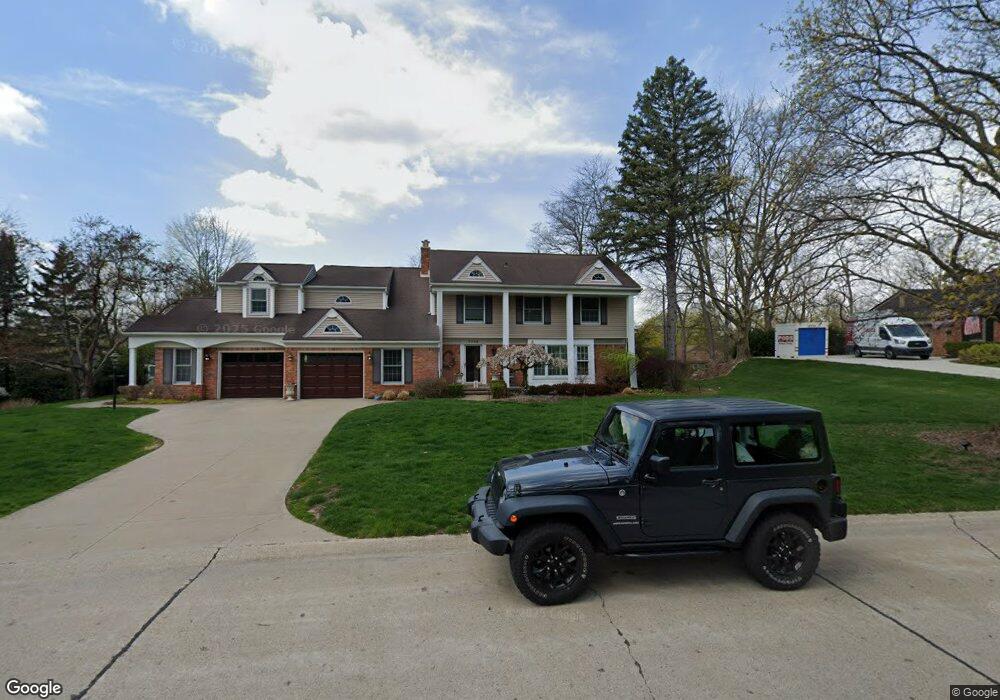 5066 Chain Bridge Rd, Bloomfield Hills, MI 48304 - photo 1