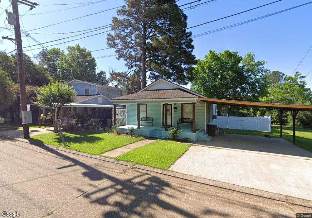 2302 Cherry St, Pineville, LA 71360 - photo 1