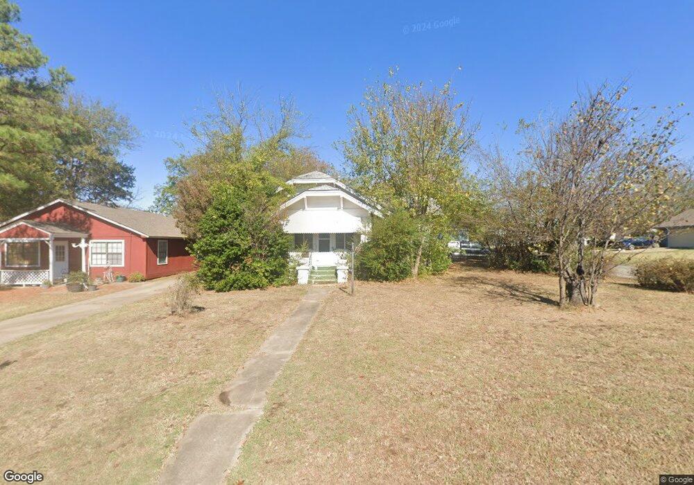 711 E 16th St, Okmulgee, OK 74447 - photo 1