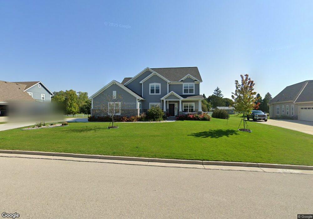 W157N6754 Tamarack Trail unit Lt21, Menomonee Falls, WI 53051 - photo 1