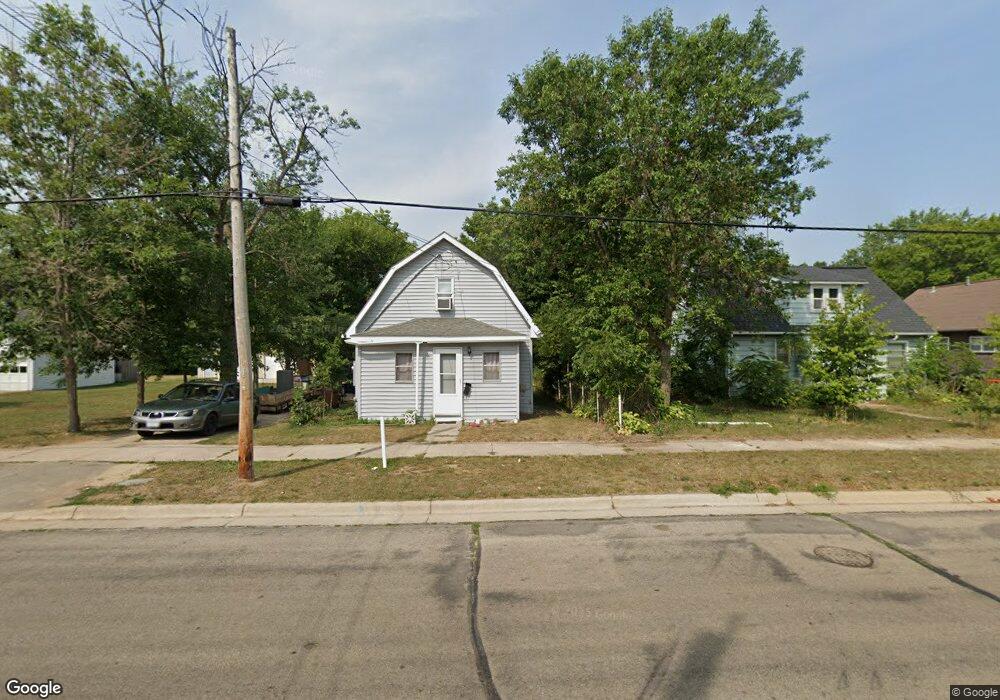 1202 4th St SE, Austin, MN 55912 - photo 1