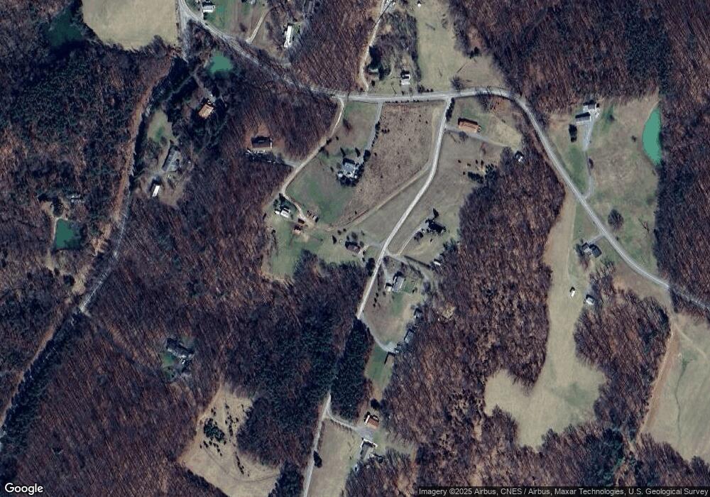 134 Didawick Ln, Berkeley Springs, WV 25411 - photo 1