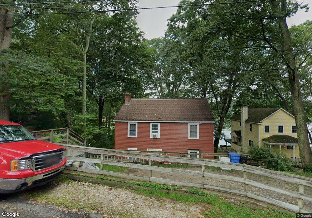 121 Walnut Rd, Wrentham, MA 02093 - photo 1