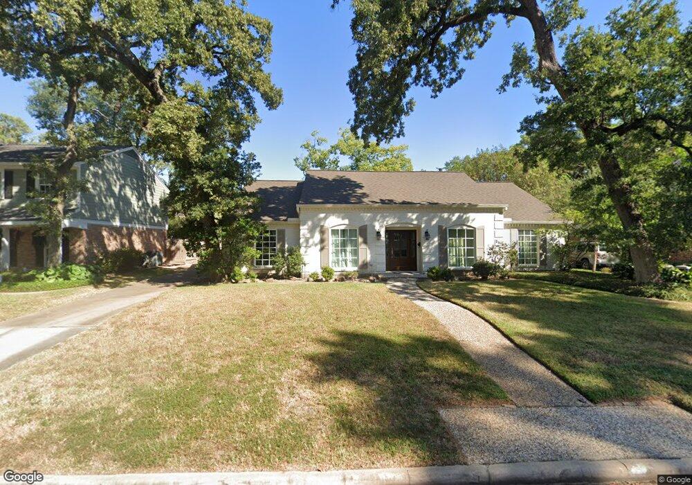 13406 Myrtlea Dr, Houston, TX 77079 - photo 1