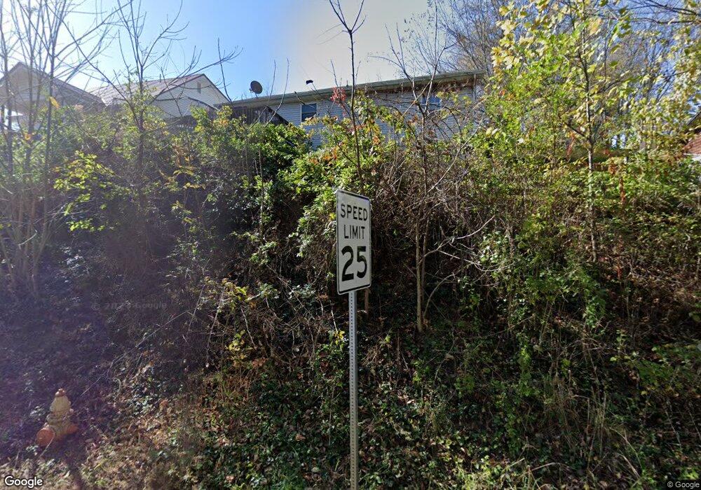 208 State St, Pulaski, VA 24301 - photo 1