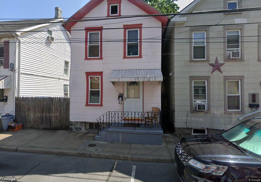 316 N Locust St, Hagerstown, MD 21740 - photo 1