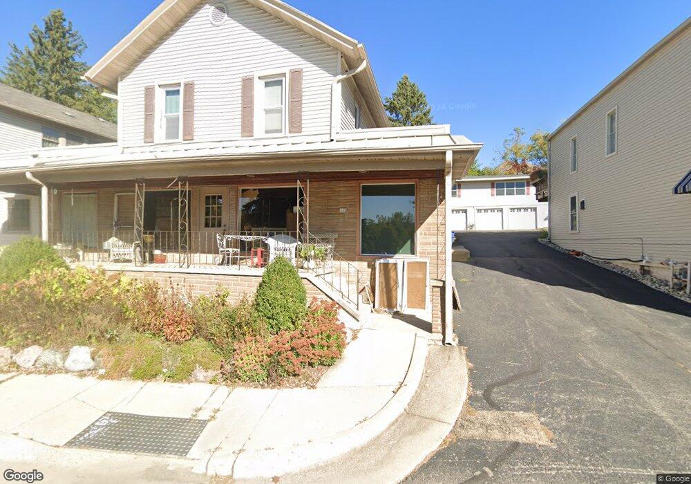 110 W Main St unit Coach House, Fontana, WI 53125 - photo 1