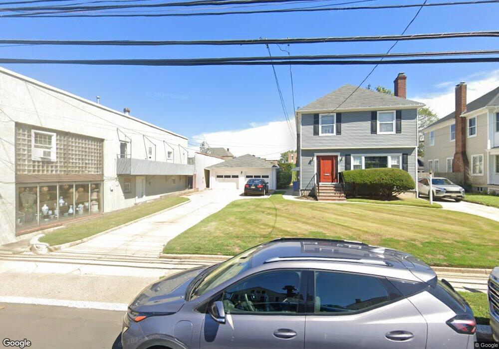 61 Maple Ave, Red Bank, NJ 07701 - photo 1