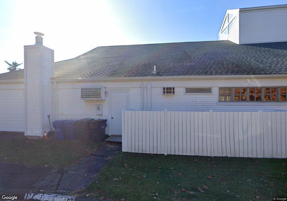 21 W Whisconier Rd unit 21, Brookfield, CT 06804 - photo 1