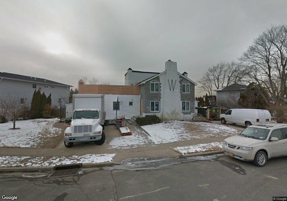 2510 Riverside Dr, Wantagh, NY 11793 - photo 1