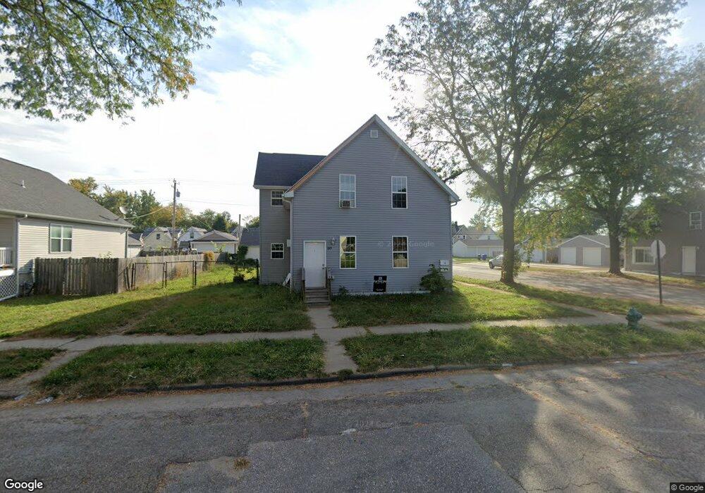 1329 K St SW, Cedar Rapids, IA 52404 - photo 1