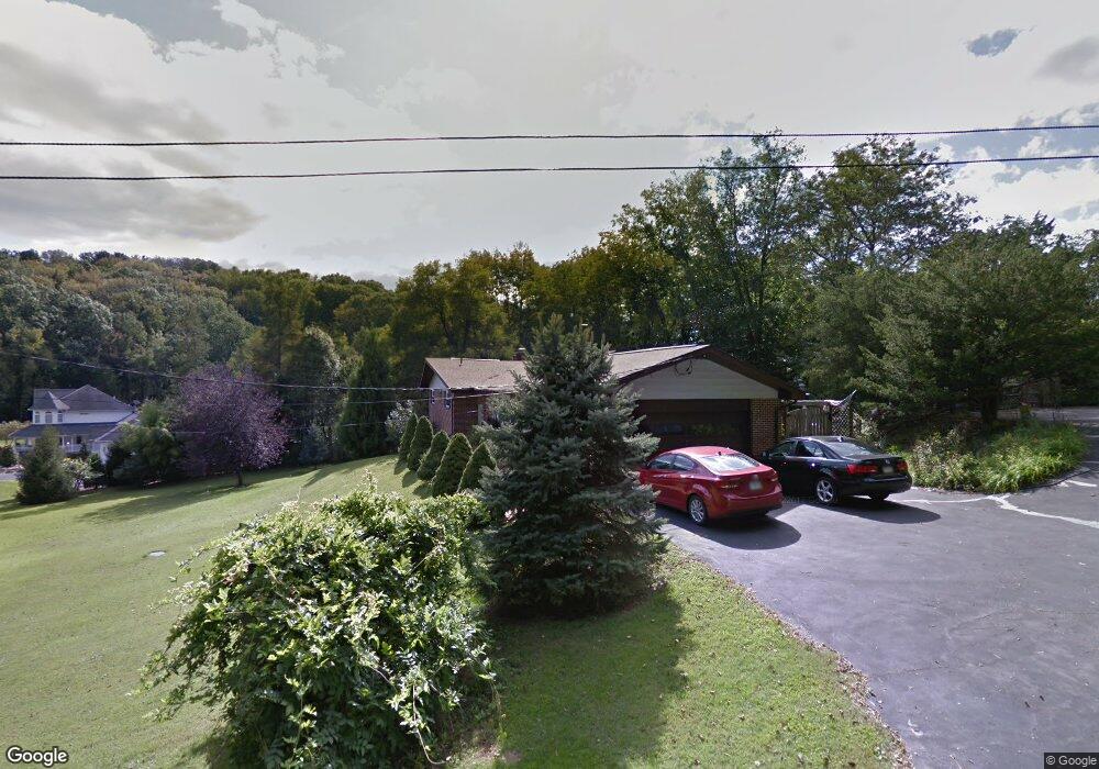 721 Schoffers Rd, Reading, PA 19606 - photo 1